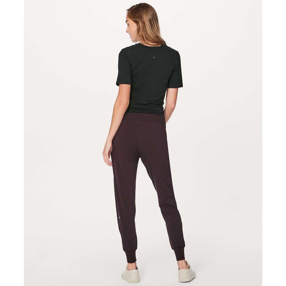 Lululemon Meant To Move Yoga Pant 27" Black Cherry Size 2 W5AUOS *EUC - Picture 3 of 10